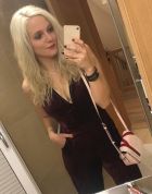 Алёна, 24 лет — минет в машине